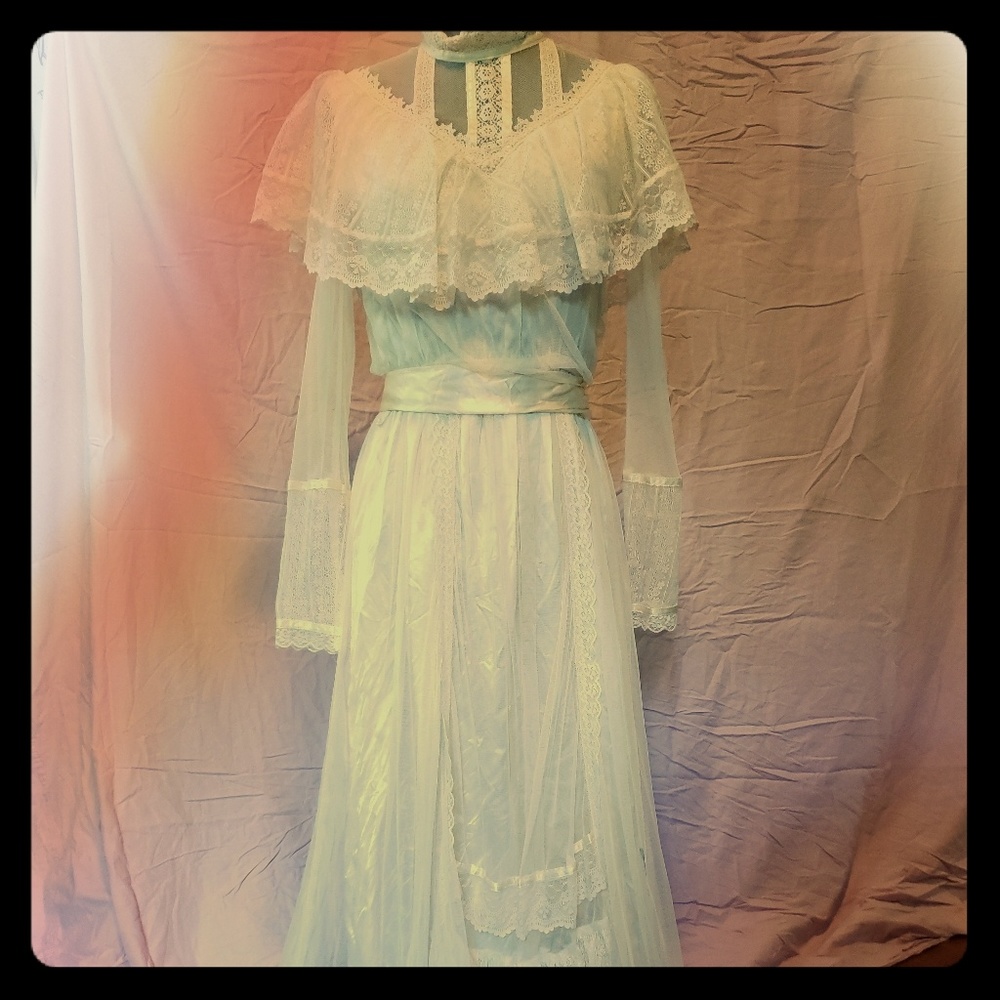 Gunne Sax Vintage Off-White Lace Dress
